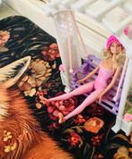 Mooie Vintage Barbie met tuinschommel, Kinderen en Baby's, Speelgoed | Poppen, Ophalen of Verzenden, Gebruikt, Barbie