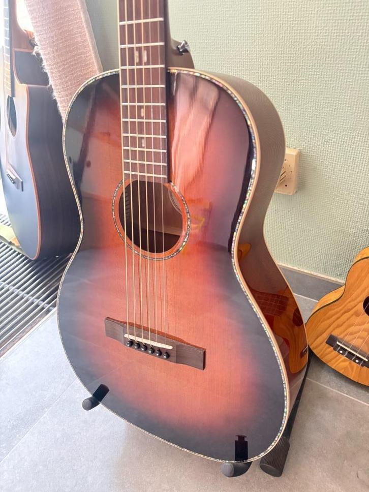 Parlor semi-akoestische Gitaar Harley Benton, Muziek en Instrumenten, Snaarinstrumenten | Gitaren | Elektrisch, Nieuw, Overige merken