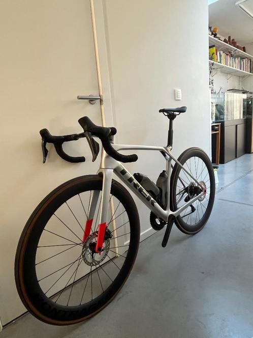 Trek madone met upgrades en garantie, Fietsen en Brommers, Fietsen | Racefietsen, Zo goed als nieuw, Heren, Ophalen of Verzenden