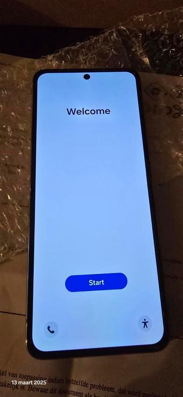Samsung Flip4  beschikbaar voor biedingen