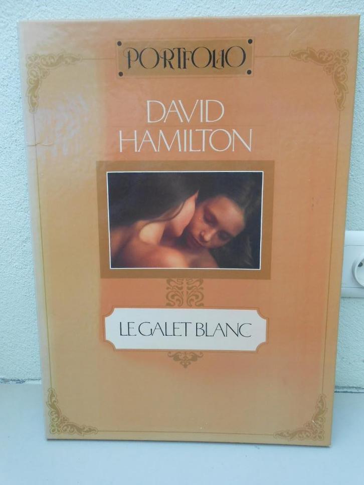 David Hamilton, ongecensureerde map,  Le Galet Blanc...., Verzamelen, Foto's en Prenten, Zo goed als nieuw, Foto, 1980 tot heden