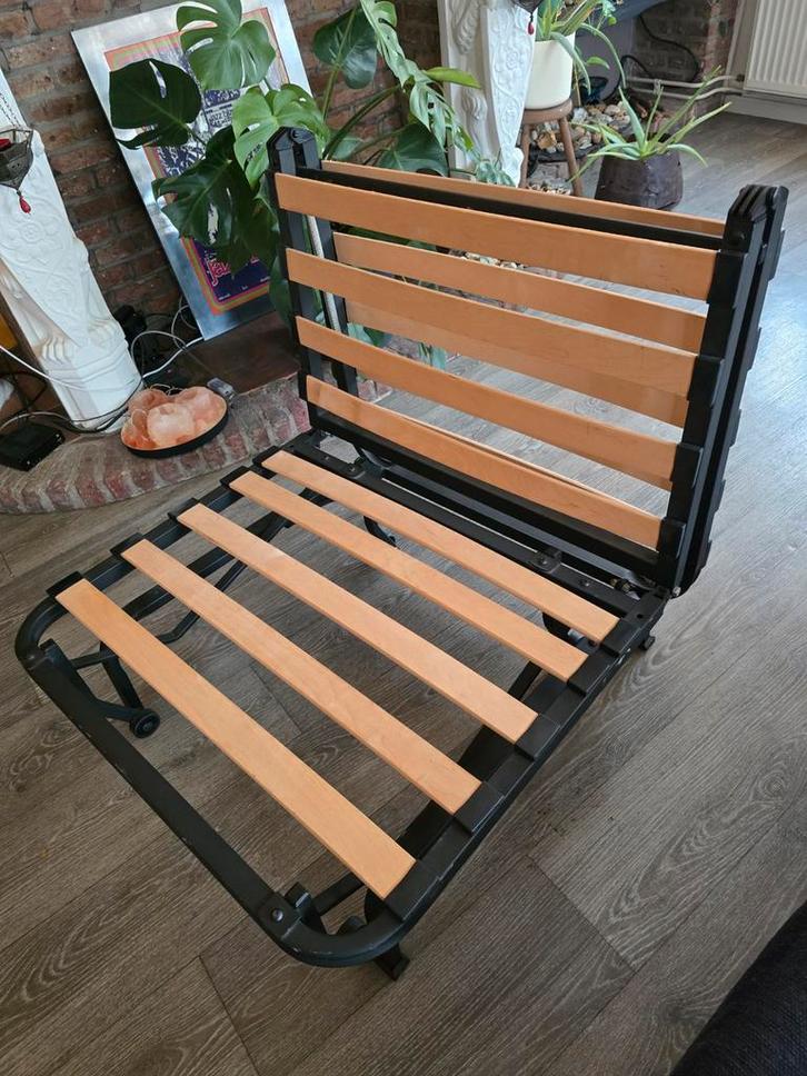 Ikea plooibed stoel met hoes, Huis en Inrichting, Slaapkamer | Slaapbanken, Wit, Ophalen