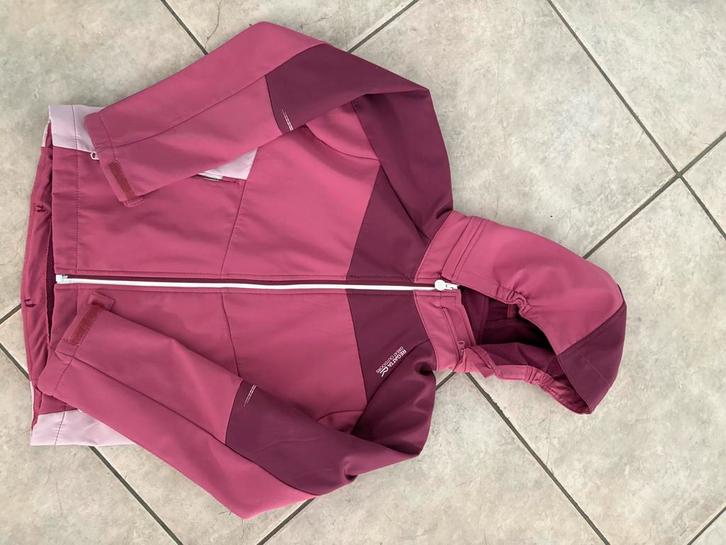 Softshell regenjas Regatta maat 140, Kinderen en Baby's, Kinderkleding | Maat 140, Zo goed als nieuw, Ophalen of Verzenden