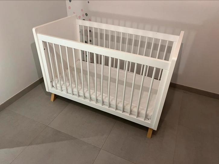 Bopita Lynn Ledikant in prachtige staat, Kinderen en Baby's, Babywiegjes en Ledikanten, Zo goed als nieuw, Ledikant, Ophalen