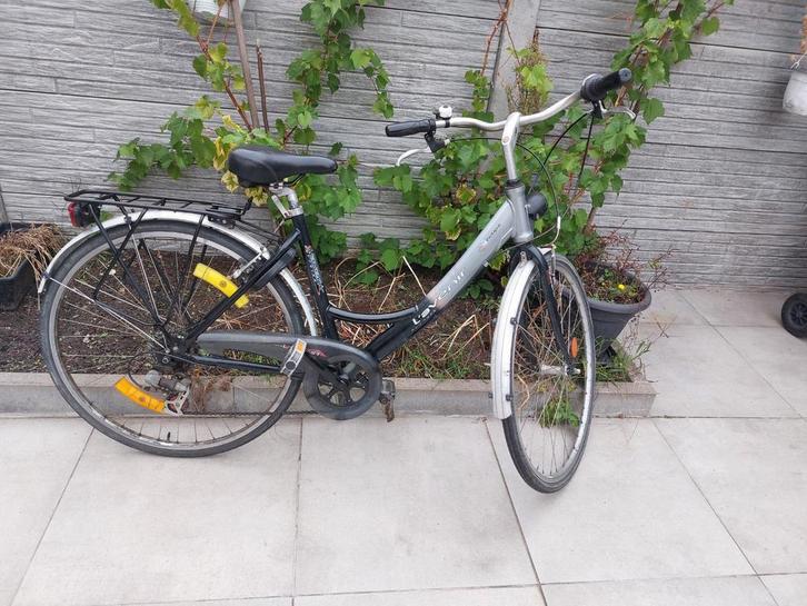 Damesfiets in zeer goed staat, Fietsen en Brommers, Fietsen | Dames | Damesfietsen, Zo goed als nieuw, Ophalen
