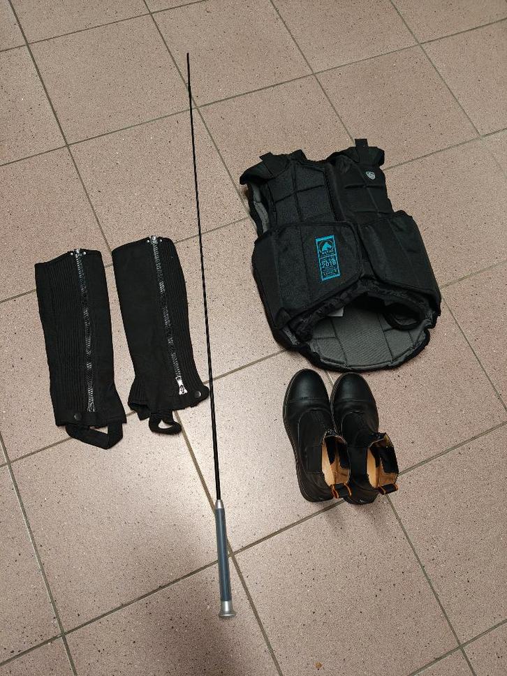 Startersmateriaal paardrijden, Dieren en Toebehoren, Paardrijkleding, Zo goed als nieuw, Kinderen, Bovenkleding, Ophalen