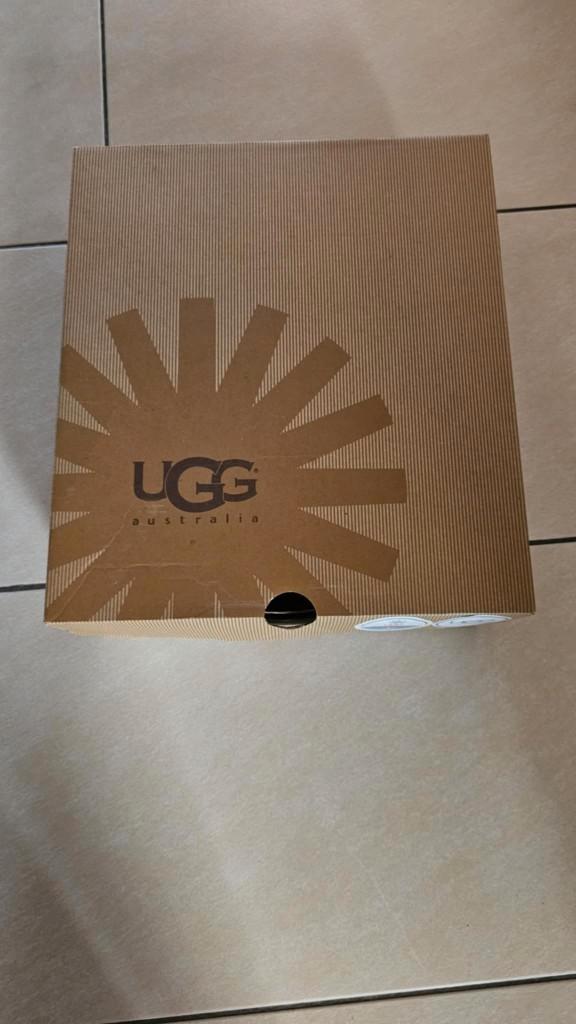 UGG Lorien Boot Insulated Sheepskin Midnight Navy Boots ugg, Kleding | Dames, Schoenen, Nieuw, Lage of Enkellaarzen, Blauw, Ophalen