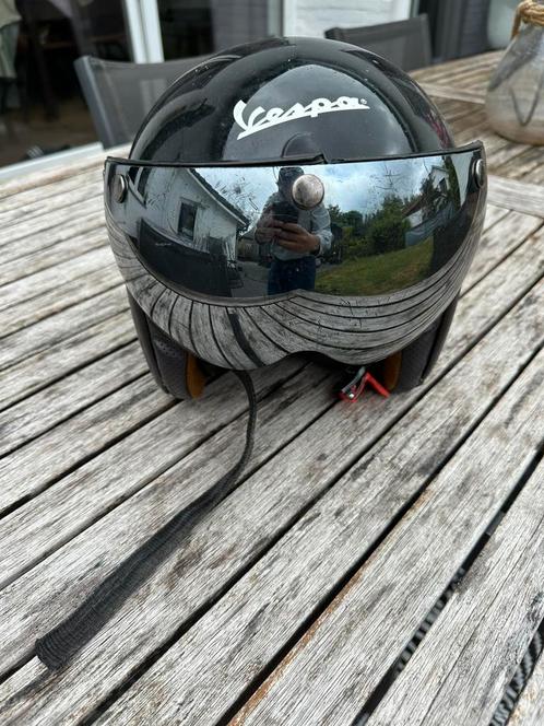 Vespa helm, Fietsen en Brommers, Brommerhelmen, Zo goed als nieuw, Ophalen