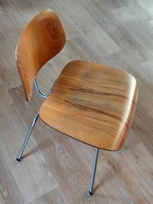 Eames DCM 6 vintage stoelen, Antiek en Kunst, Antiek | Meubels | Stoelen en Sofa's, Ophalen