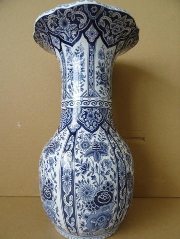 Antieke grote vaas trompetvaas Petrus Regout 29cm 1870-1930 beschikbaar voor biedingen