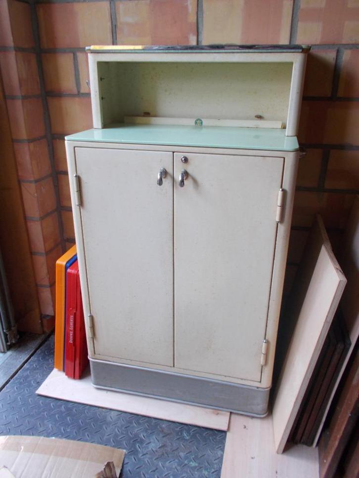 Metalen medisch kastje, Maquet, dokter of tandarts, Antiek en Kunst, Curiosa en Brocante, Ophalen