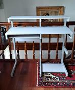 bureau, eventueel computer, Ophalen, Zo goed als nieuw, Bureau