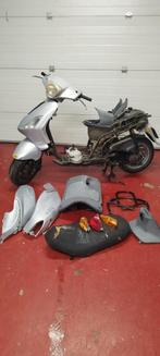 Piaggio Fly 49cc 4T, toutes pièces sauf châssis moteur hs, Vélos & Vélomoteurs, Comme neuf, Enlèvement ou Envoi, Piaggio