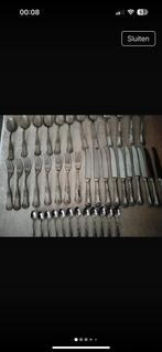 Antiek bestekset van elk 12 lepels vorken messen theelepels, Antiek en Kunst, Ophalen of Verzenden