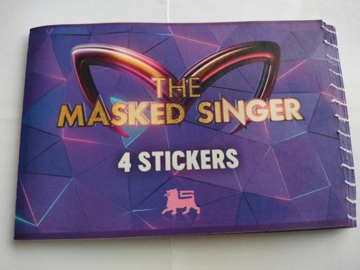 44 stickers - the masked singer Delhaize 2024 - 11 boekjes, Verzamelen, Supermarktacties, Ophalen of Verzenden