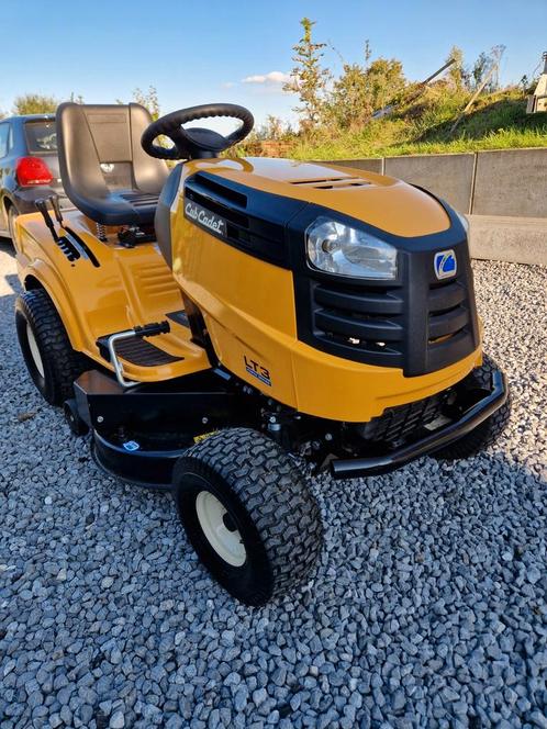 Zitmaaier CUB-CADET LT3PR105, Tuin en Terras, Zitmaaiers, Zo goed als nieuw, 90 tot 120 cm, Opvangbak, Ophalen