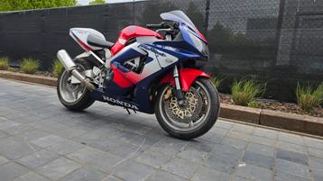 Honda CBR929RR Fireblade beschikbaar voor biedingen