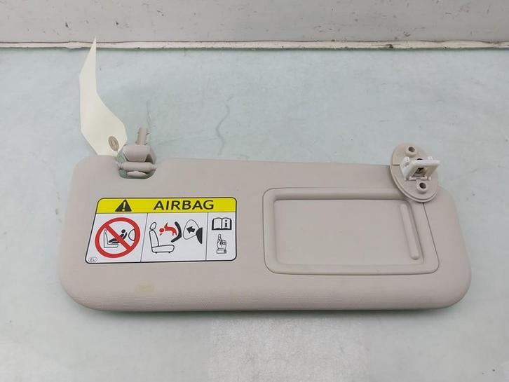 ZONNEKLEP Toyota Corolla (E21) (01-2019/-) (|7431002P60A0|), Auto-onderdelen, Interieur en Bekleding, Toyota, Gebruikt