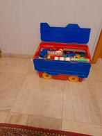 boîte lego sur roulettes, blocs et pièces supplémentaires, Enlèvement, Comme neuf, Autres marques