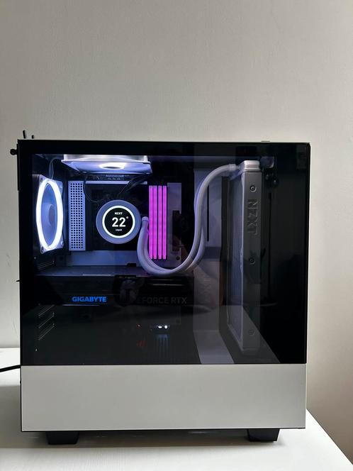 Gaming pc met toetsenbord muis, muismat en toetsenbord, Computers en Software, Desktop Pc's, Zo goed als nieuw, Gaming, Ophalen