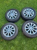 215/60/16 Kia Sportage Hyundai wintervelgen en banden, Ophalen, 215 mm, Velg(en), 16 inch