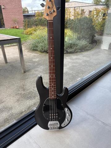 Sterling by MusicMan bas Ray4 Blue Satin beschikbaar voor biedingen