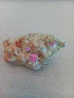 mineraal: Robijn op fuchsiet (India) - FLUORESCENTIE !!, Ophalen of Verzenden, Mineraal