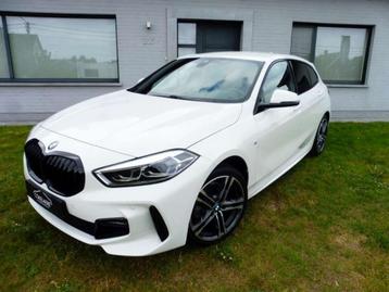 BMW 118iA M-Pack LiveCockpitPro/LED/DAB/CarPlay/Trekhaak/18" beschikbaar voor biedingen
