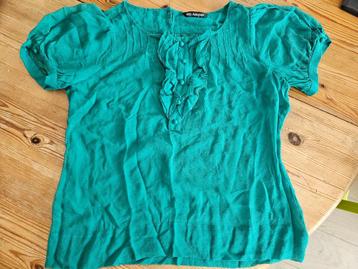 Blouse beschikbaar voor biedingen