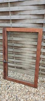 Raam, met glas.  70cm -104cm   glas:565mmX 915mm, Ophalen, Gebruikt