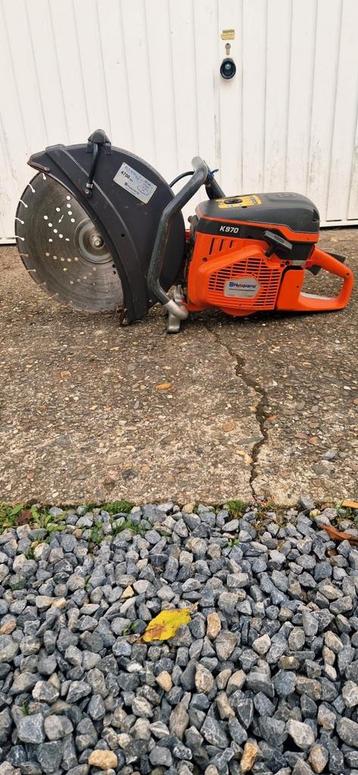 Betonnen kettingzaag. Thermische schijfslijpmachine. Husqvar beschikbaar voor biedingen