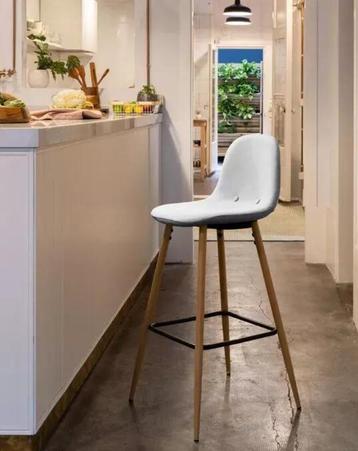 Toonzaalmodel- 3 krukken Lichtgrijs Hoogte 75 cm beschikbaar voor biedingen