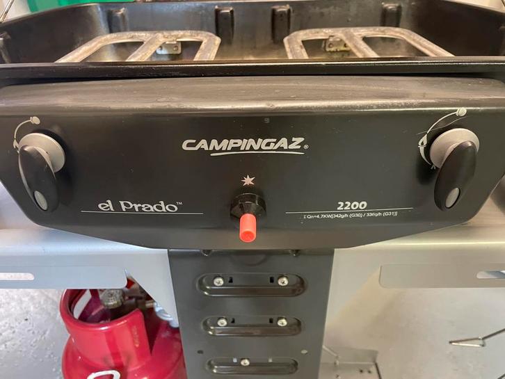 Brabecue au gaz + accessoired, Tuin en Terras, Barbecue-accessoires, Zo goed als nieuw, Ophalen