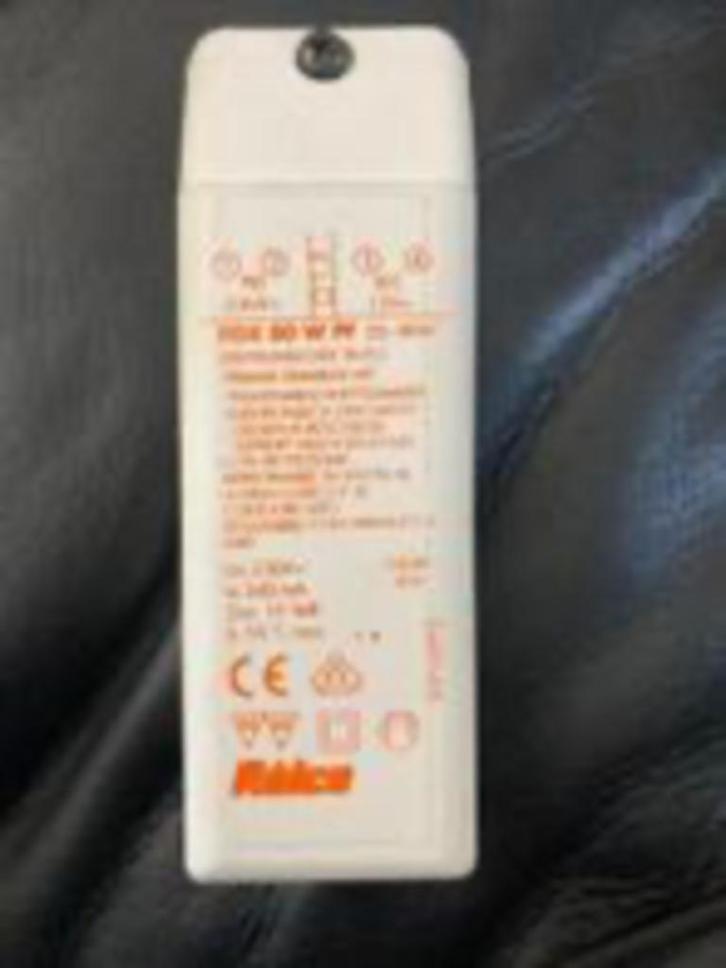 Transformateur electronique dimmable 12V, Bricolage & Construction, Électricité & Câbles, Comme neuf, Enlèvement ou Envoi