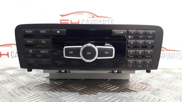 Navigatie Systeem van een Mercedes CLA, Auto-onderdelen, Elektronica en Kabels, Mercedes-Benz, Gebruikt, 3 maanden garantie, Ophalen of Verzenden