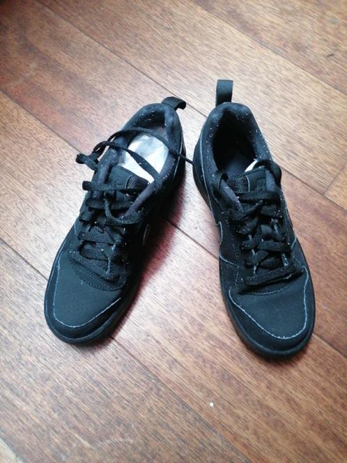 Nike damessneakers, Kleding | Dames, Schoenen, Zo goed als nieuw, Sneakers, Zwart, Ophalen of Verzenden