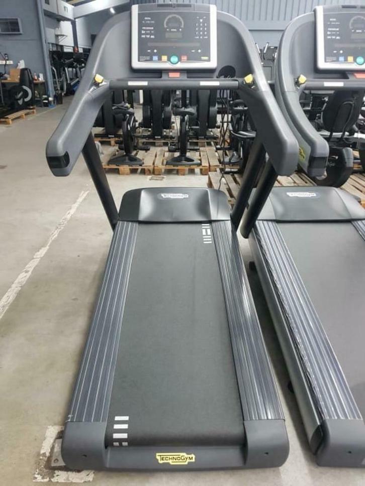 Zeer mooie Sportschool inboedel aangeboden Technogym /Matrix, Sport en Fitness, Fitnessmaterialen, Zo goed als nieuw, Armen, Benen