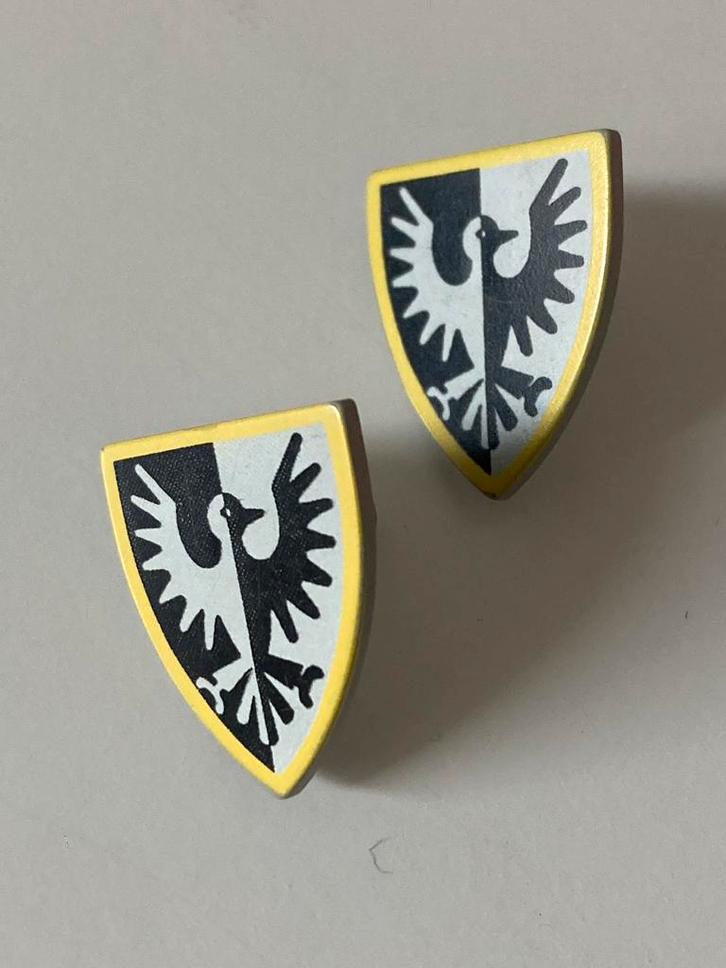 Lego Black Falcon schild geel (2x), Kinderen en Baby's, Speelgoed | Duplo en Lego, Zo goed als nieuw, Lego, Losse stenen, Verzenden