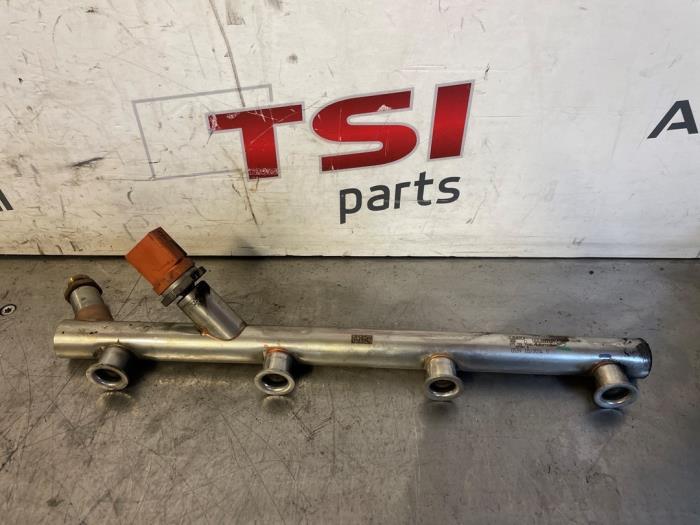 Distributeur de carburant d'un Audi RS6, Autos : Pièces & Accessoires, Systèmes à carburant, Audi, Utilisé, 3 mois de garantie