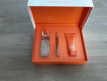 Parfum Clinique Perfectly happy giftset beschikbaar voor biedingen