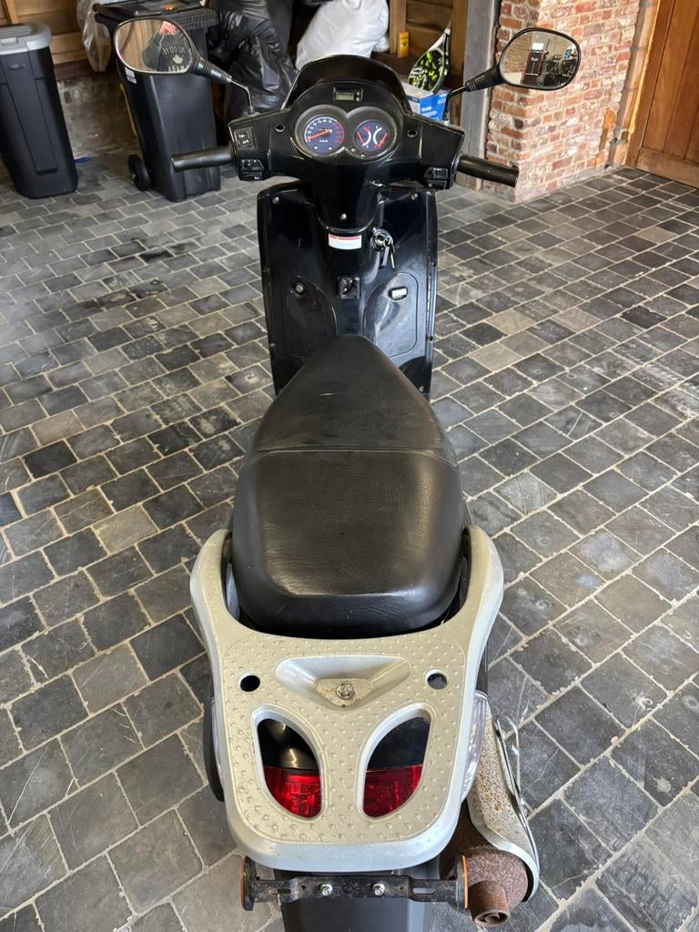 Trottinette 125, Enlèvement, 1 cylindre, Jusqu'à 11 kW