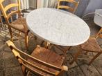 Rotan ronde tafel imitatiemarmeren blad en 4 stoelen rieten, Huis en Inrichting, Keuken | Keukenelementen, Ophalen of Verzenden