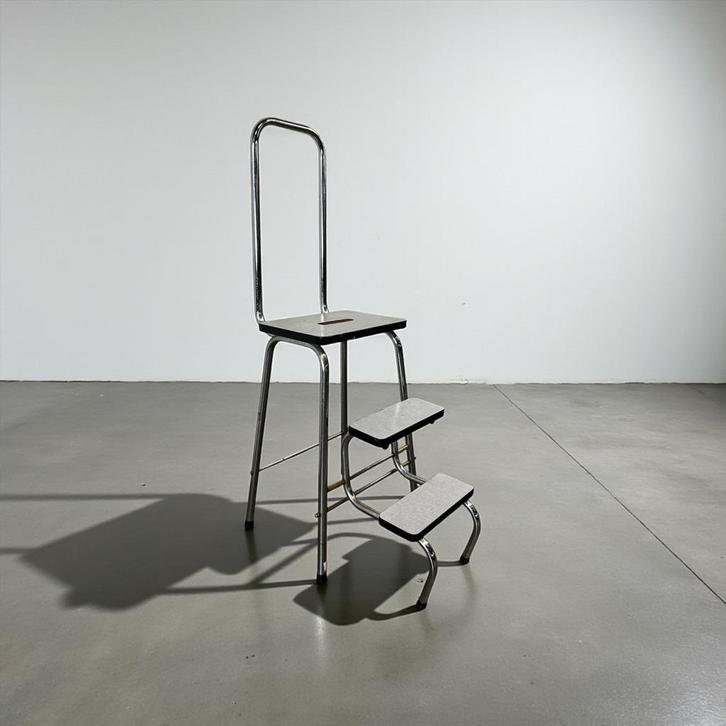 Vintage industriële opstapkruk / keukentrapje / mini ladder, Huis en Inrichting, Krukjes, Ophalen of Verzenden