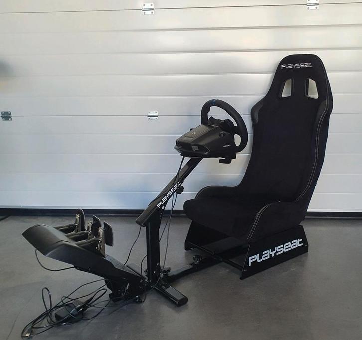 Playseat Alcantara + Logitech G923 PS4 / PS5, Games en Spelcomputers, Games | Sony PlayStation 5, Refurbished, Ophalen