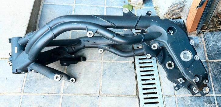 Cadre de Triumph Speed Triple 1050 de 2008 avec documents, Motoren, Onderdelen | Overige, Ophalen