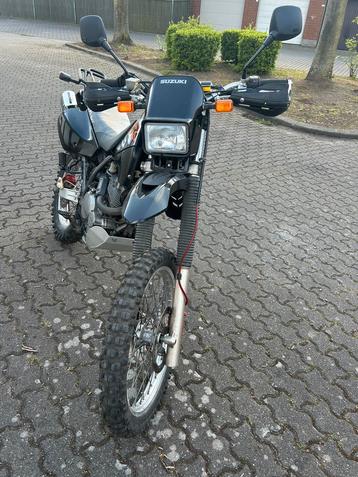 DR 350 SE tres bel etat beschikbaar voor biedingen
