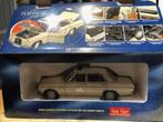 Mercedes W115, Strich 8 Schaal 1:18 Sun Star Platinum Collec, Hobby en Vrije tijd, Verzenden, Nieuw, Auto, Sun Star