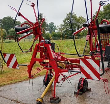 Te koop hooikeerder
Z 555 Hydro
Bouwjaar 2012
 beschikbaar voor biedingen