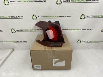 LED Achterlicht Links Peugeot 2008 A94 NIEUW ORIG 9826730480 beschikbaar voor biedingen