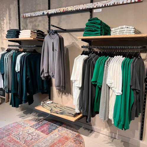 Volledige winkelinrichting, Kleding | Dames, Kledingrekken, Zo goed als nieuw, Ophalen